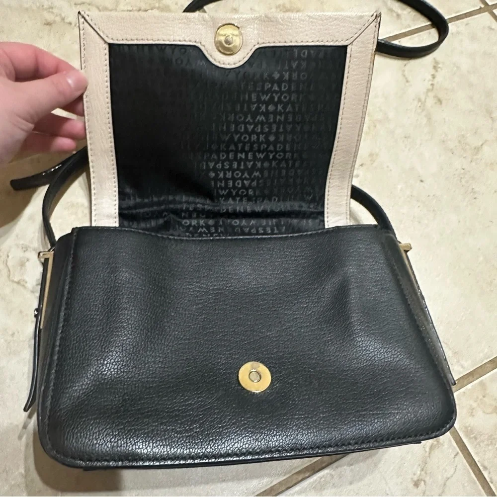 Kate Spade New York 100% Leather Crossbody Bag Black PalePink Flap Gold Hardware